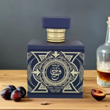 Paris Corner Farah Sample