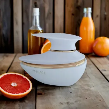 French Avenue Pinnace Sample